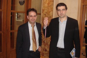 Vladimir Kramnik Champion du Monde et Frank Bairamian